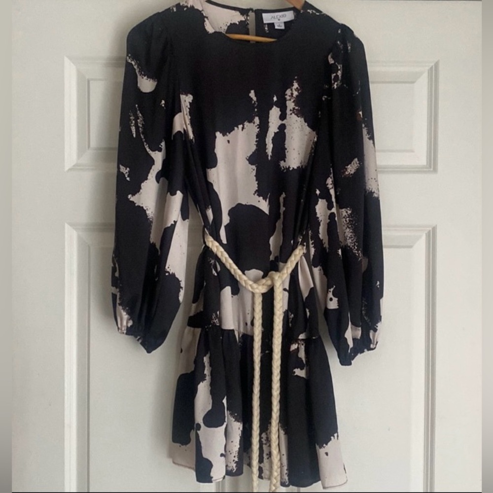 Alexis x Target Ruffle Mini Dress Size S Abstract Print Black & Tan Rope Belt - Picture 2 of 12